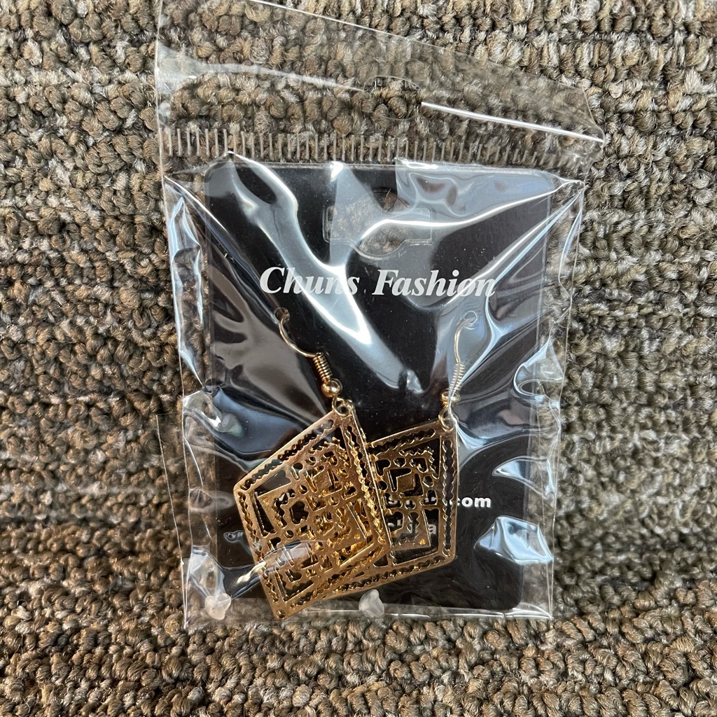 New Gold Plated Dabgle Earrings